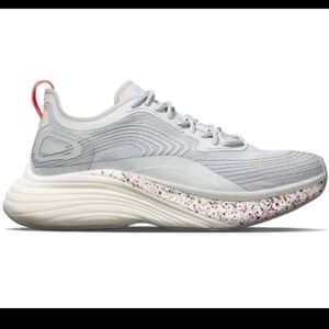 Athletic Propulsion Labs Womens Streamline Running Shoe In Plaster/Speckle 8